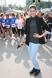 Topmodell Marie Nasemann gab jeweils den Startschuß (Foto. MartiN Schmitz)